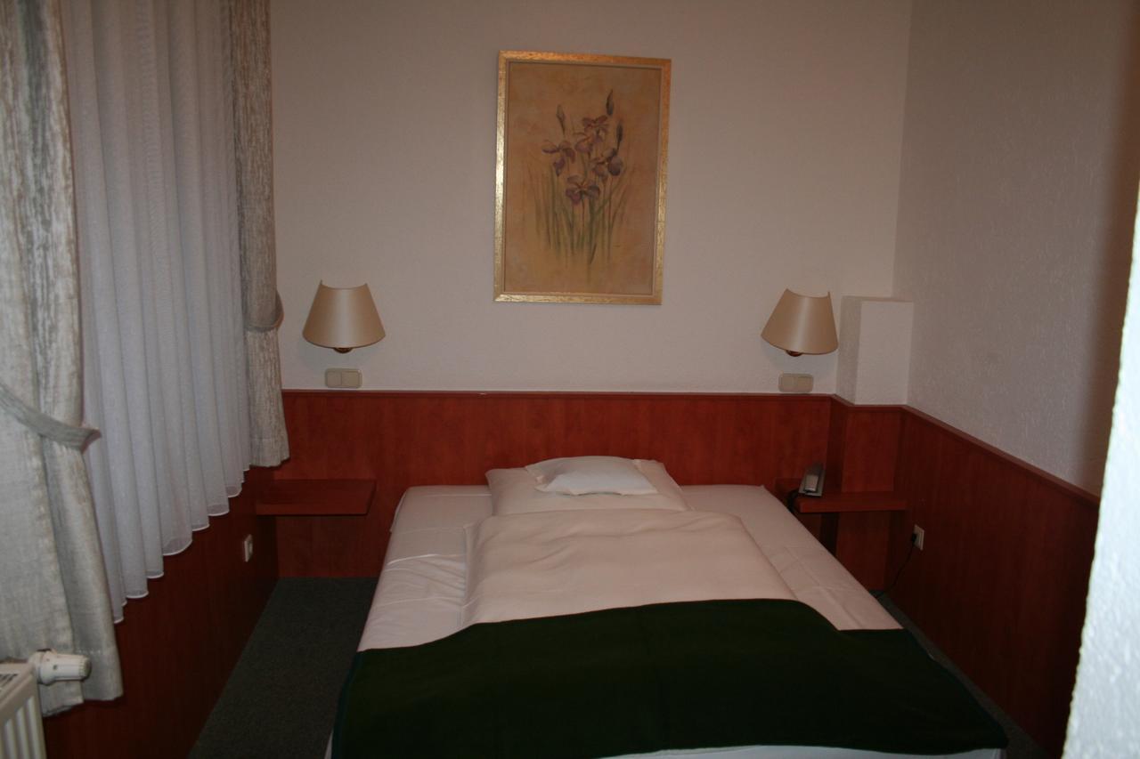 Haus Von Der Heyde Hotel Iserlohn Eksteriør billede